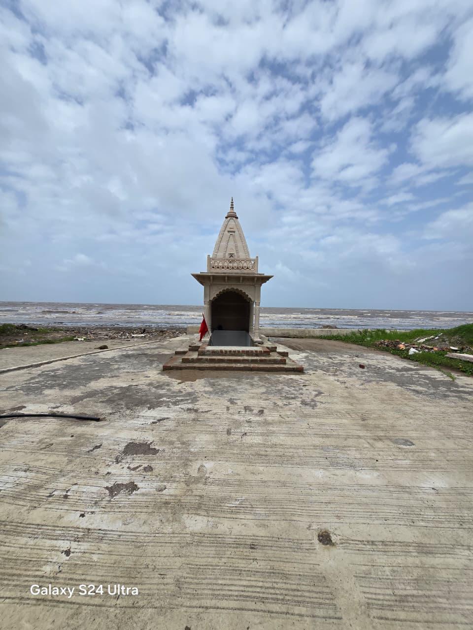 मायगावड मंदिर मथाणे